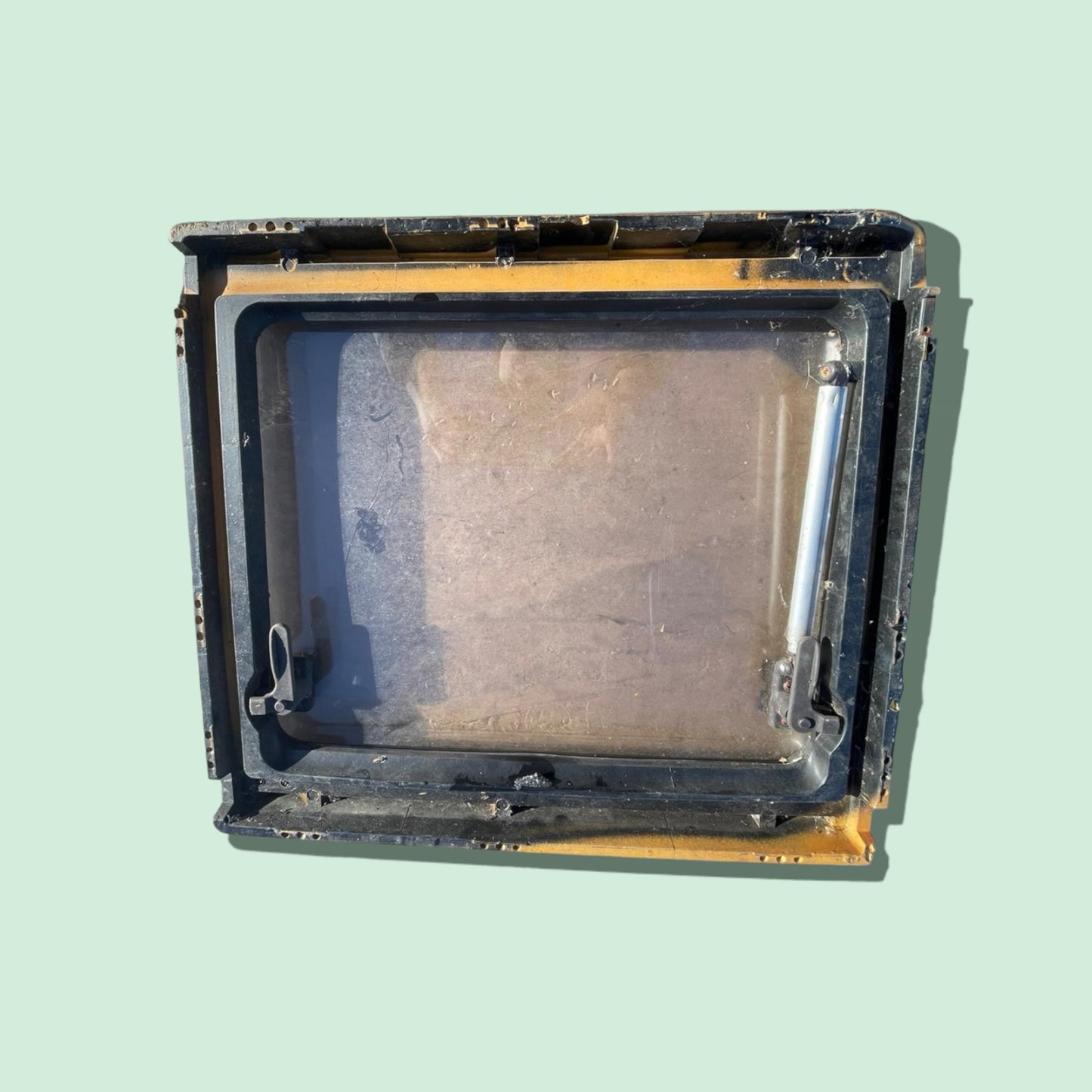 Camper raam 52,9 x 48 cm