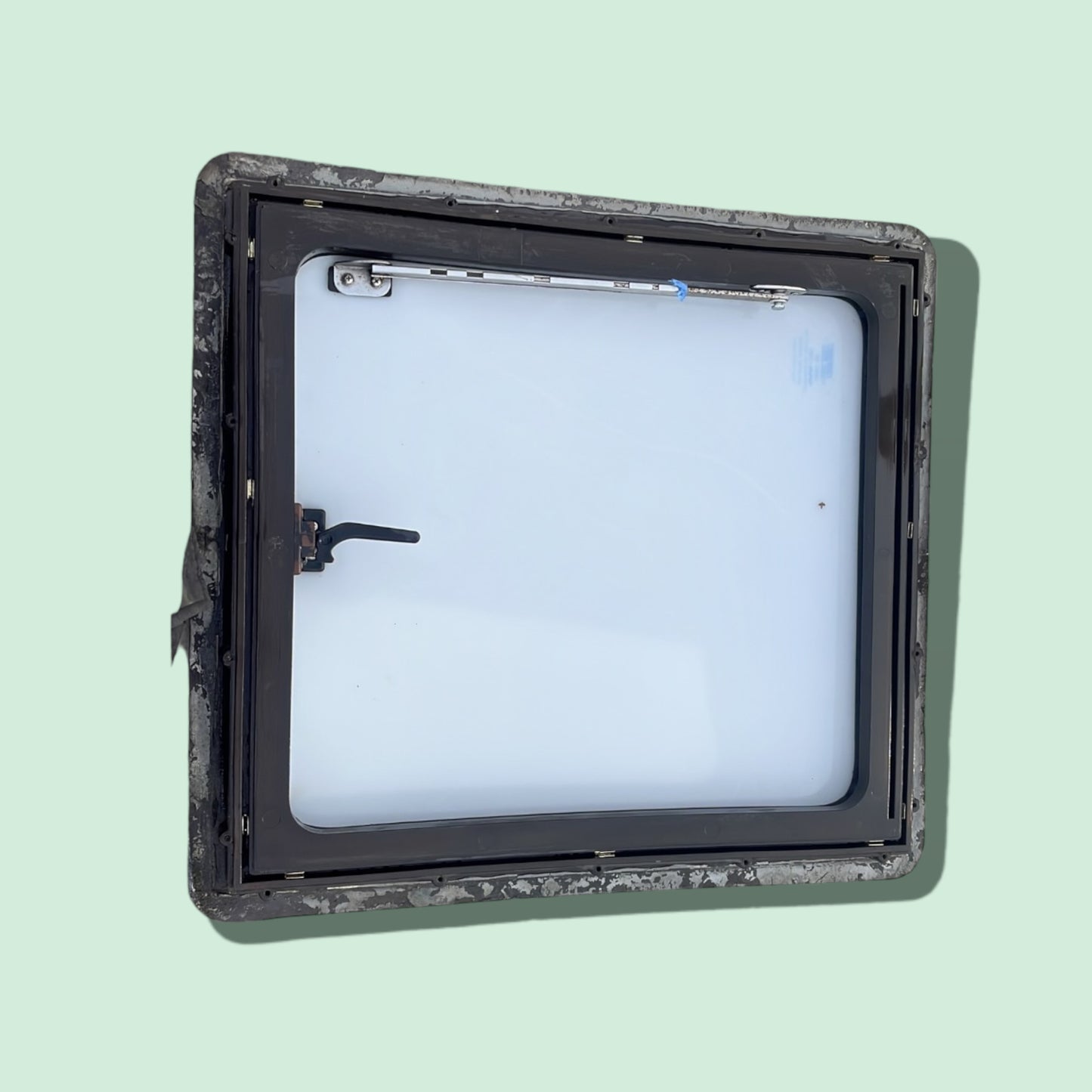 Camper raam 58,5 x 54 cm