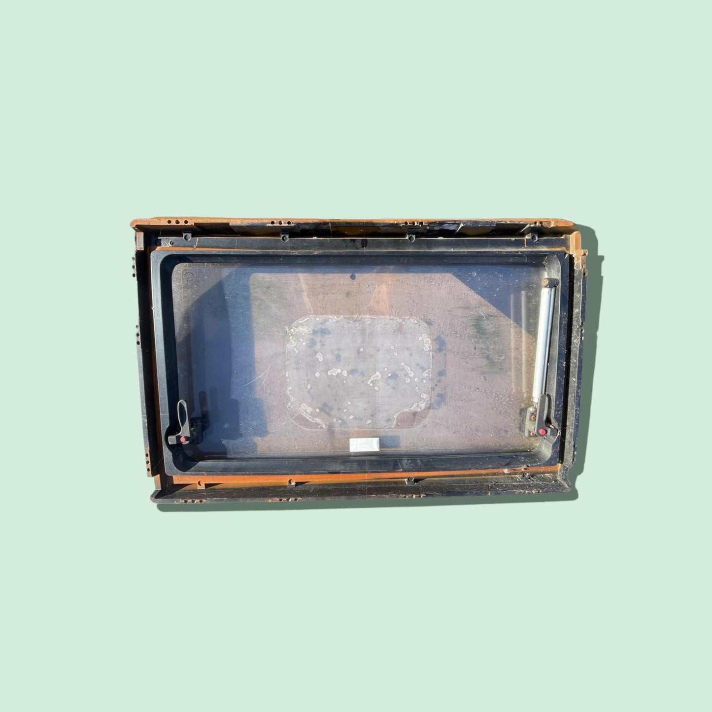 Camper raam 73 x 48 cm