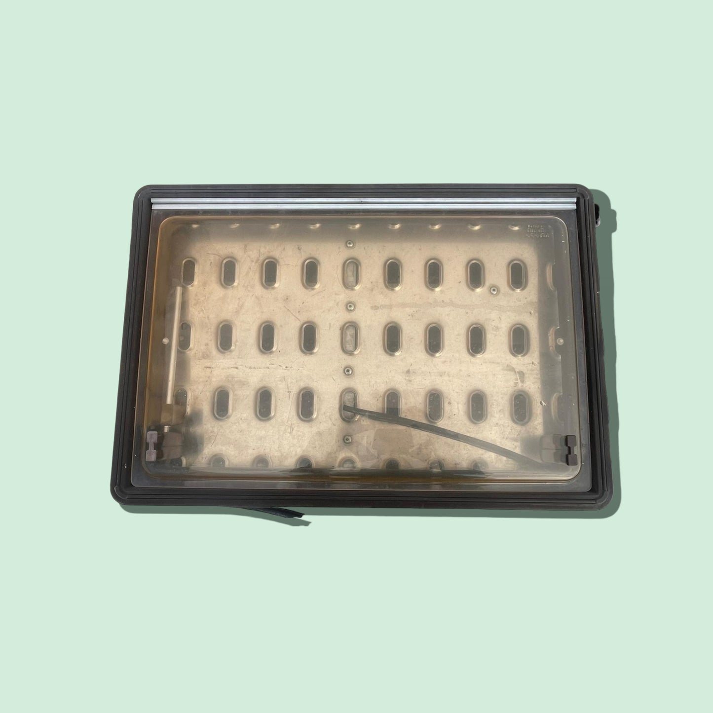 Camper raam 73 x 50 cm