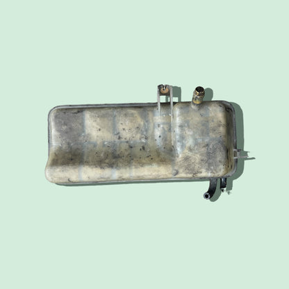 Koelvloeistof reservoir 230