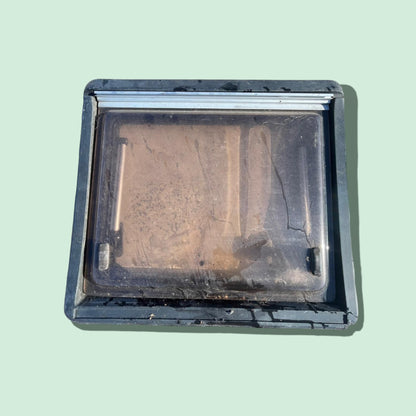 Camper raam 53 x 48 cm