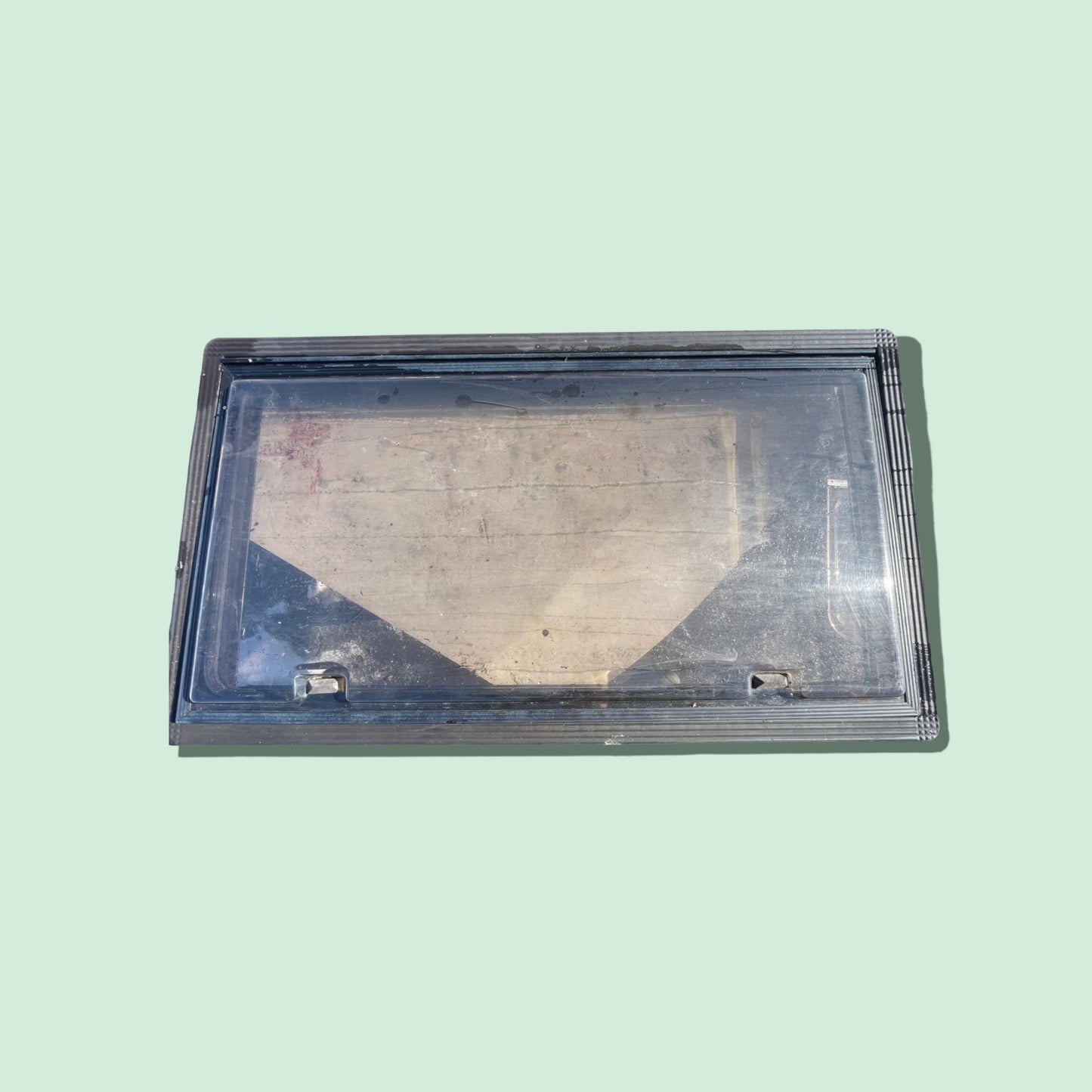 Camper raam 103,7 x 59 cm