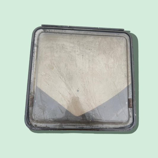 Camper raam 54 x 53 cm