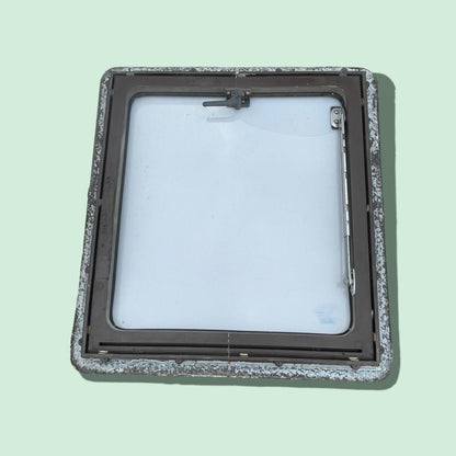 Camper raam 54,5 x 59 cm