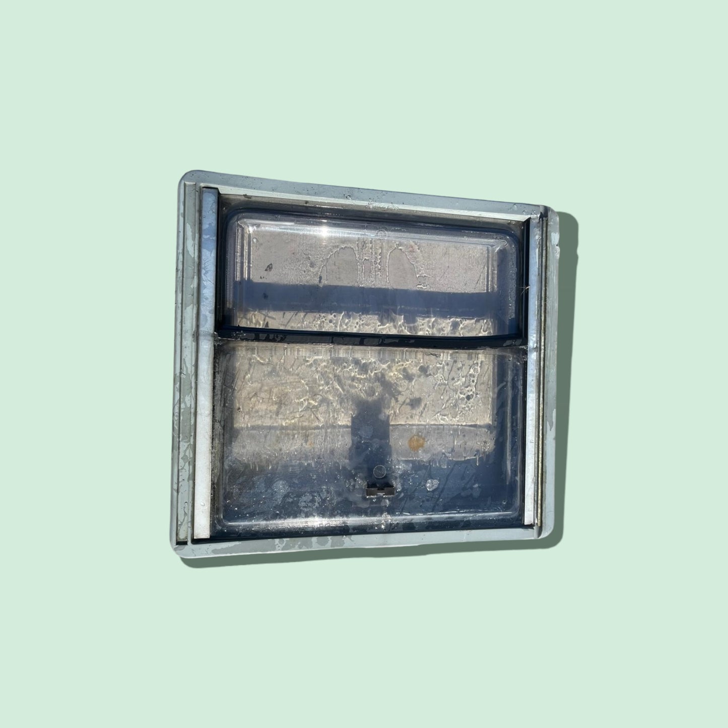 Camper raam 58 x 62,8 cm