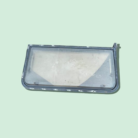 Camper raam 94 x 49 cm