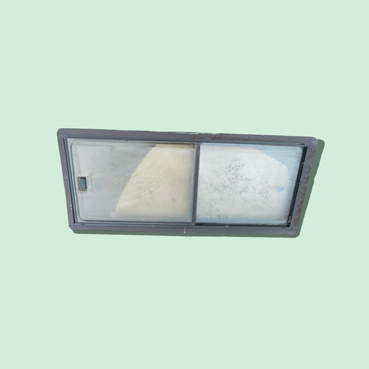 Camper raam 133,5 x 59 cm