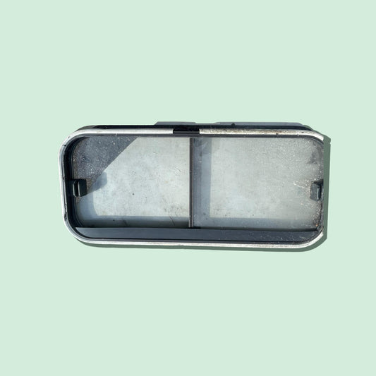 Camper raam 77 x 33,5 cm