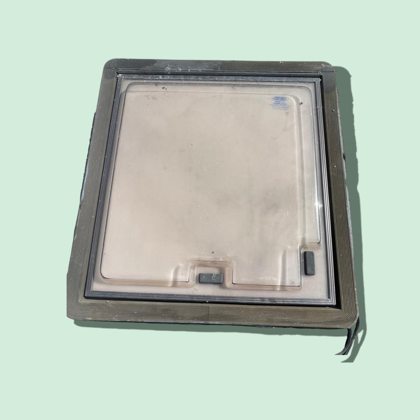 Camper raam 59 x 54 cm