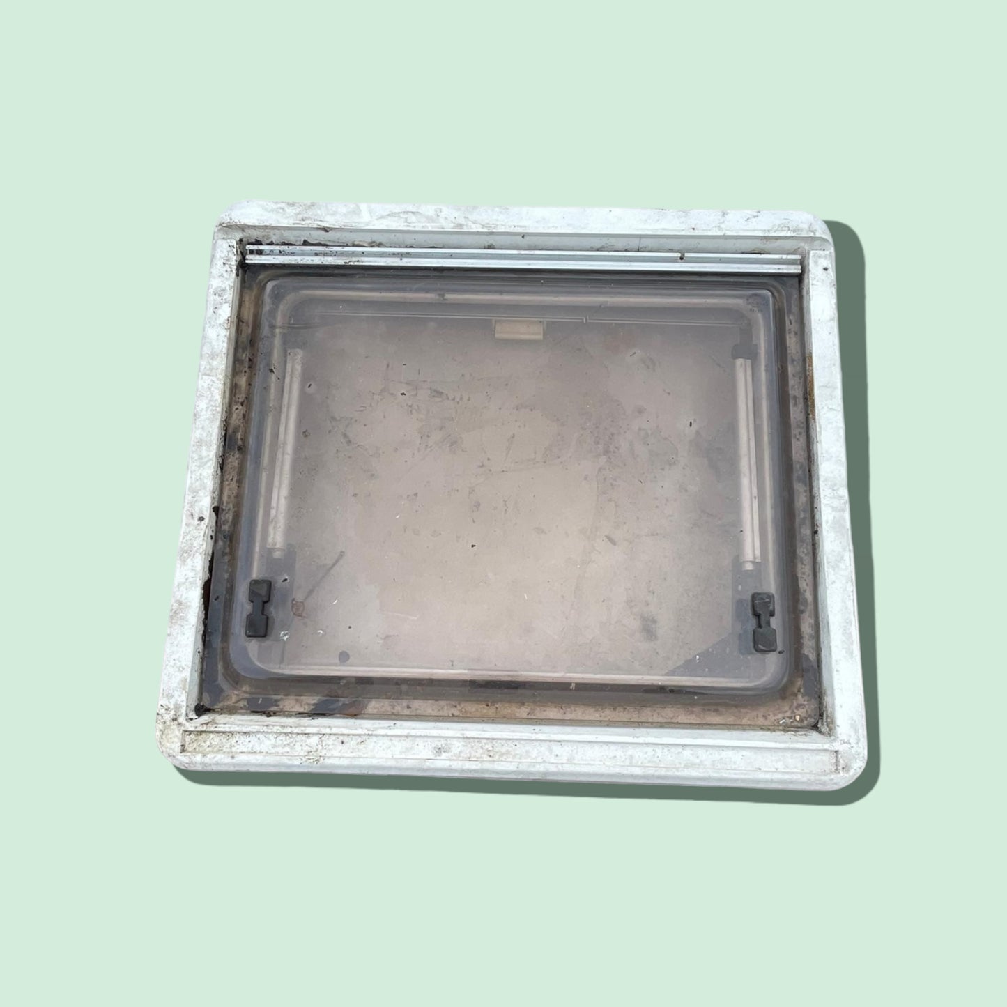 Camper raam 53 x 48 cm