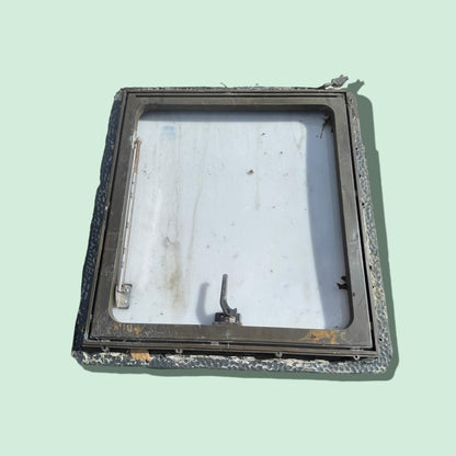 Camper raam 59 x 54 cm