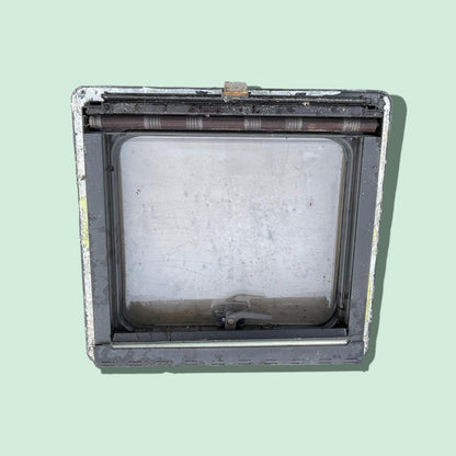 Camper raam 44 x 46,5 cm